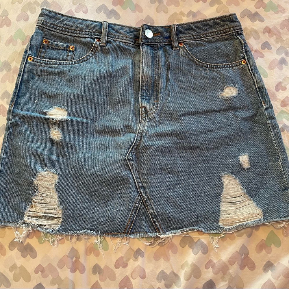 H&M Divided distressed skirt- 8